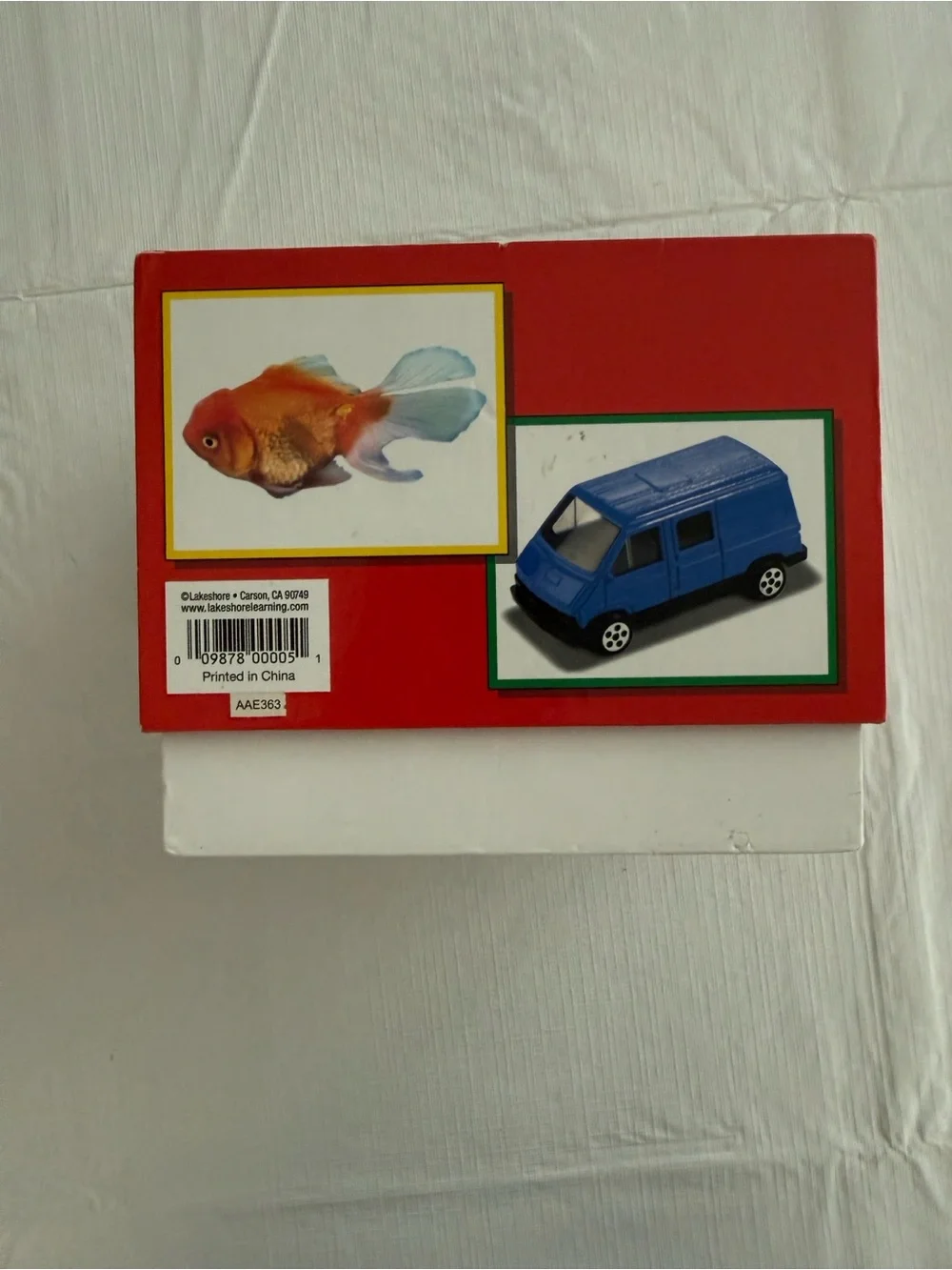 Lakeshore Alphabet Sounds Photo Library Flash Cards - Red & Blue
